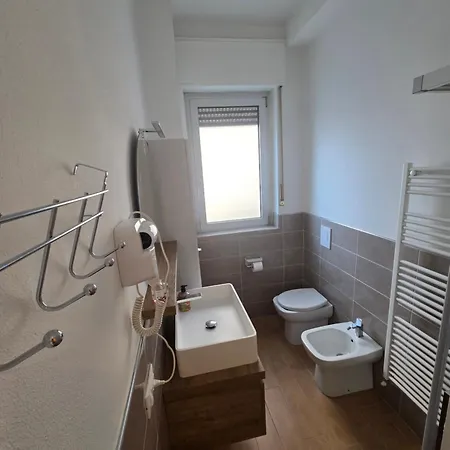 Elycon House - Locazione Turistica A منزل للإقامة بيرغامو