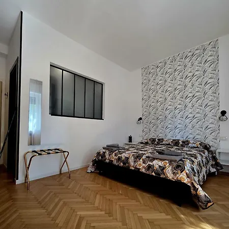 Elycon House - Locazione Turistica A منزل للإقامة بيرغامو