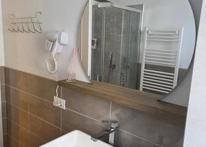 Elycon House - Locazione Turistica A Homestay