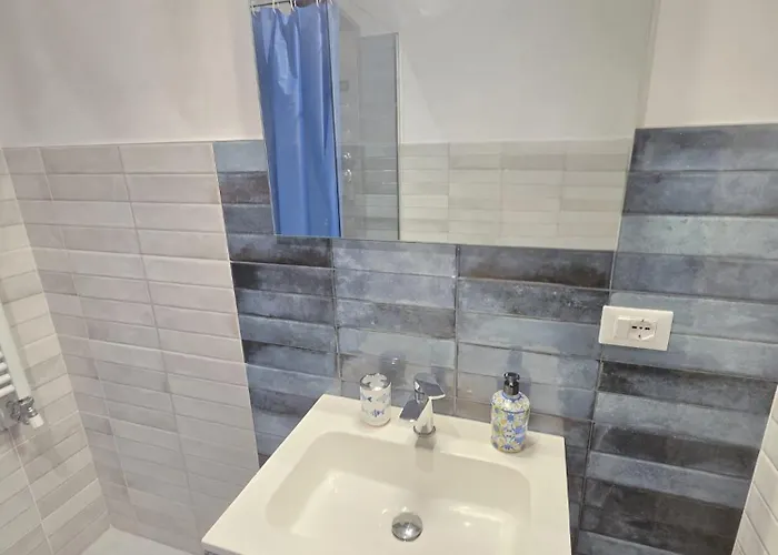 Elycon House - Locazione Turistica A Habitación en casa particular